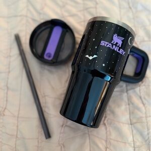 Stanley x Target SPELLCAST BLACK Halloween 2025 20 oz Quencher